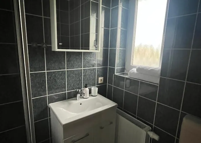 Truckcenter An Der A24 Motell